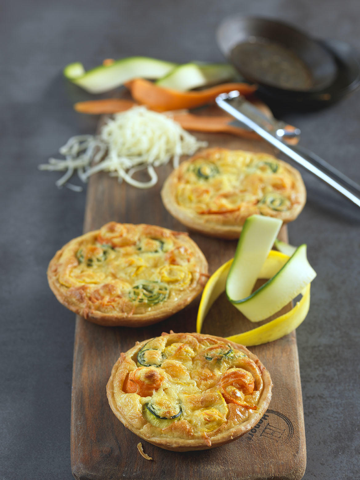 Petites tartes carotte et courgettes en fleurs Petites tartes carotte et courgettes en fleurs